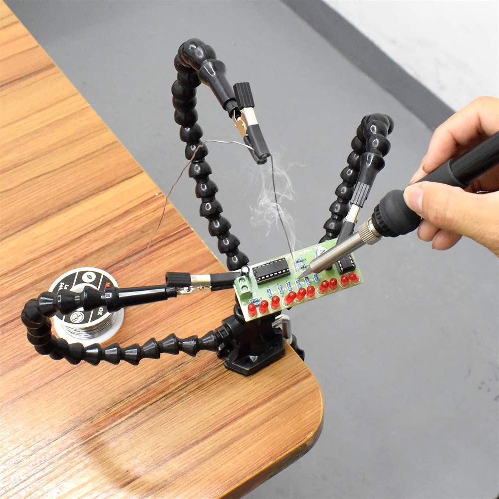Helping hands soldering holder with adjustable arms